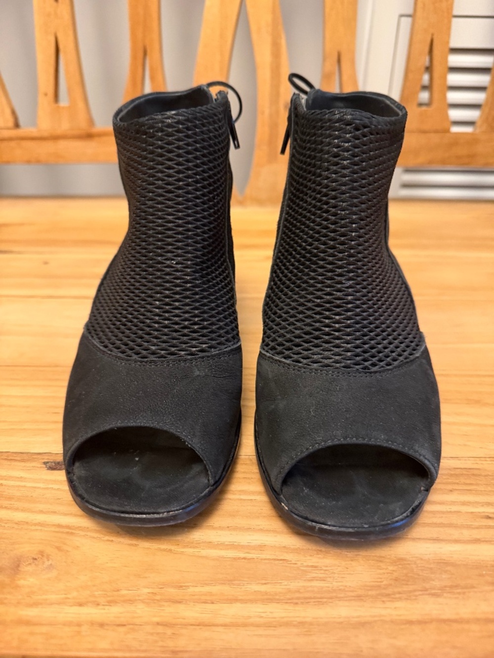 Paul Green casual heels